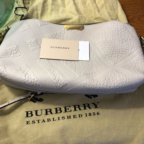 NWOT Burberry off-white/stone leather bag - Picture 2 of 8